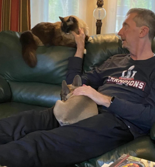 Illustration de l'article : 16 photos de maîtres amoureux de leurs animaux qui refusaient pourtant d’en avoir