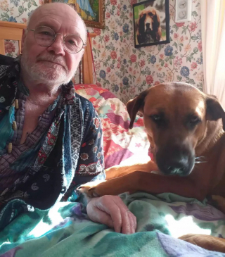 Illustration de l'article : Adoptée depuis peu, cette ancienne chienne de refuge accomplit un acte héroïque pour sauver la vie de son nouveau maître